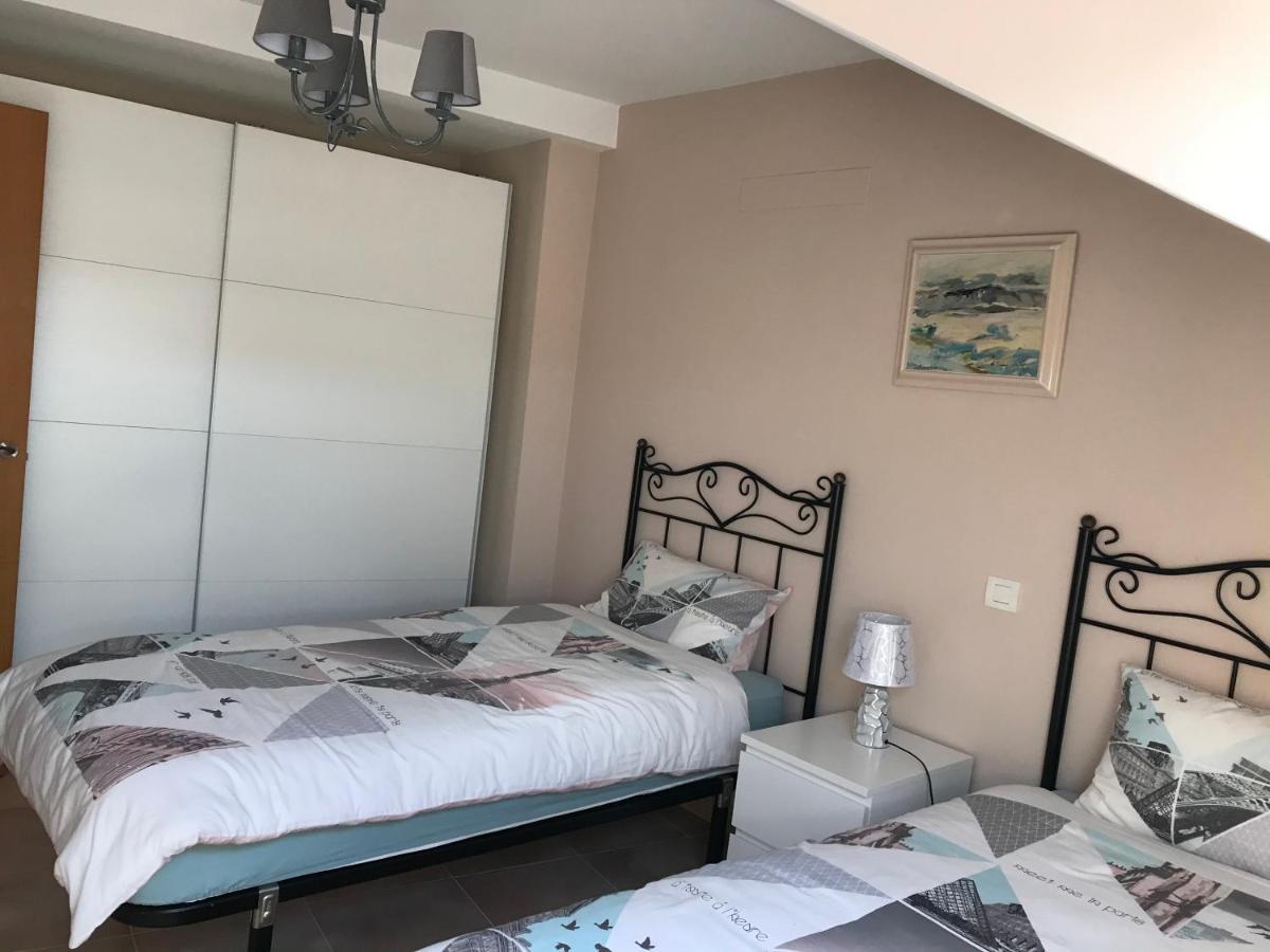Yolanda Y Edu 2º Apartment Медина дел Кампо Екстериор снимка